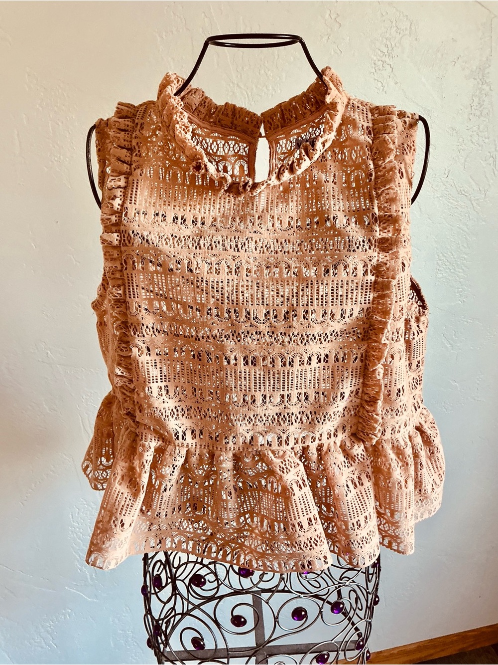 Vylette Lace Flicked Peplum Sleeveless Top